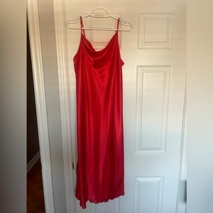 BEBE SATIN MIDI DRESS💖